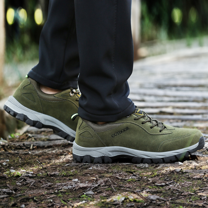 Men’s Hiking Shoes - StrideComfort